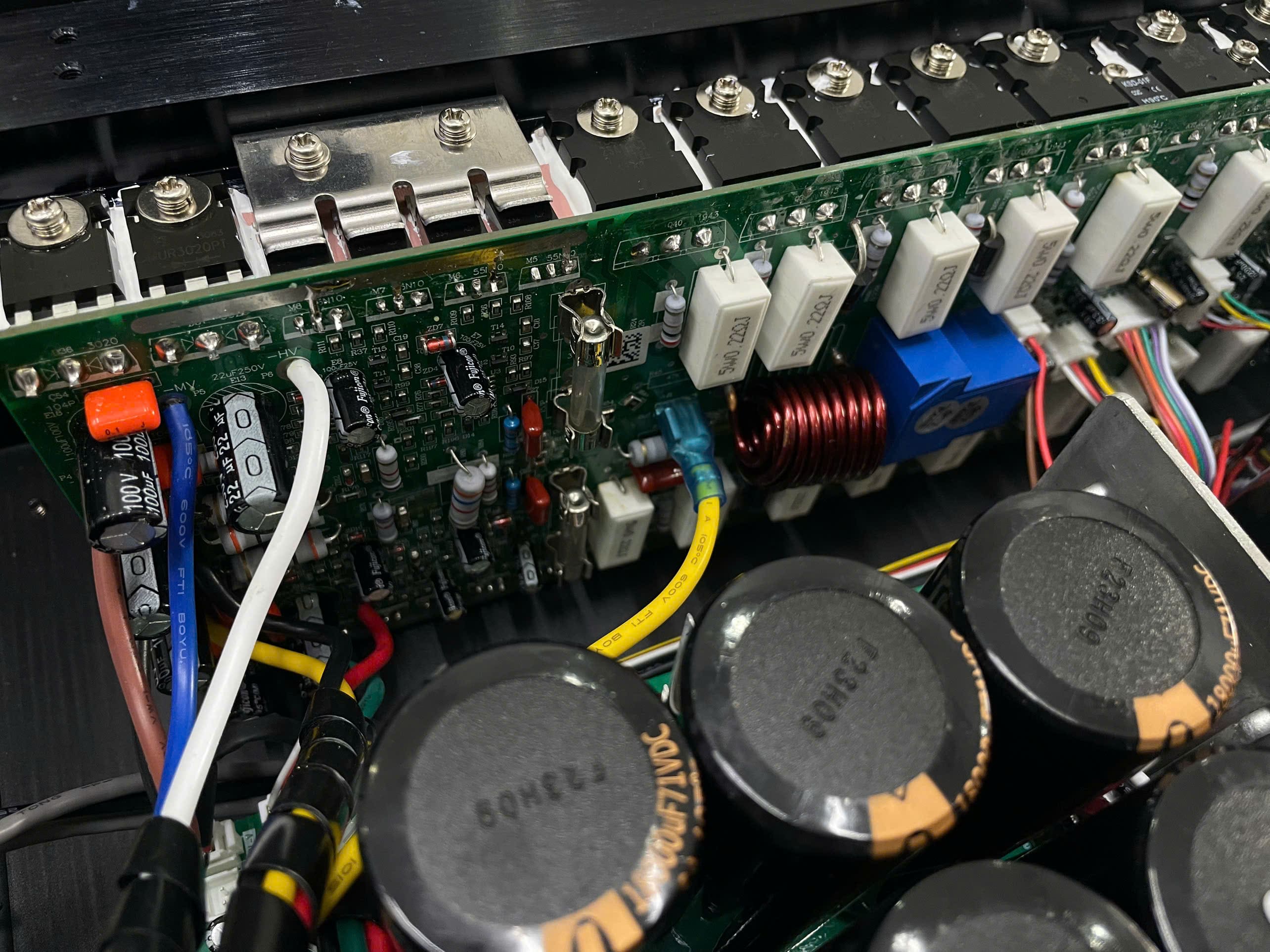 JD H2.15: Main 2 kênh công suất lớn 1500W/kênh, lựa chọn hàng đầu